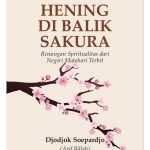 Hening Di Balik Sakura